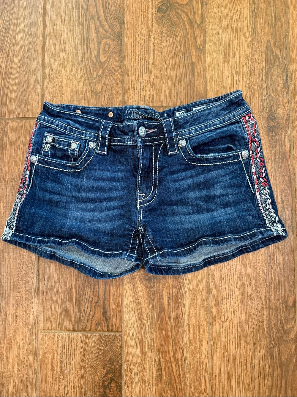 Miss Me Women’s Blue Dark Wash Low Rise Denim Shorts Pockets Size 29
